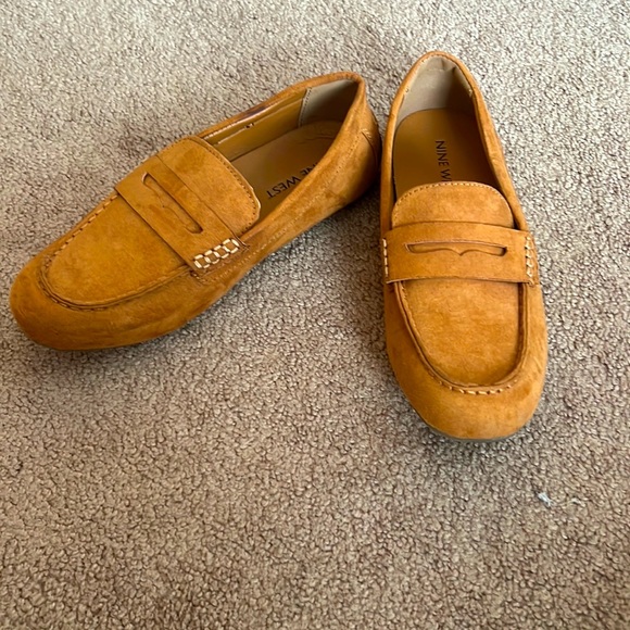 Neutral Flat Shoes - Picture 2 of 2